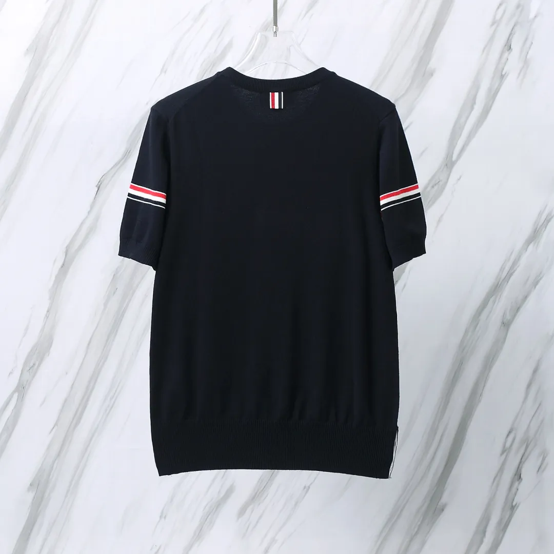 ：M 28（TB T ） THOM BROWNE TB T Classic Breathable Authentic Quality + Authentic + Same Style Size：0/1/2/3/4 ：White/Black/Navy Blue/Light Gray/Dark Gray